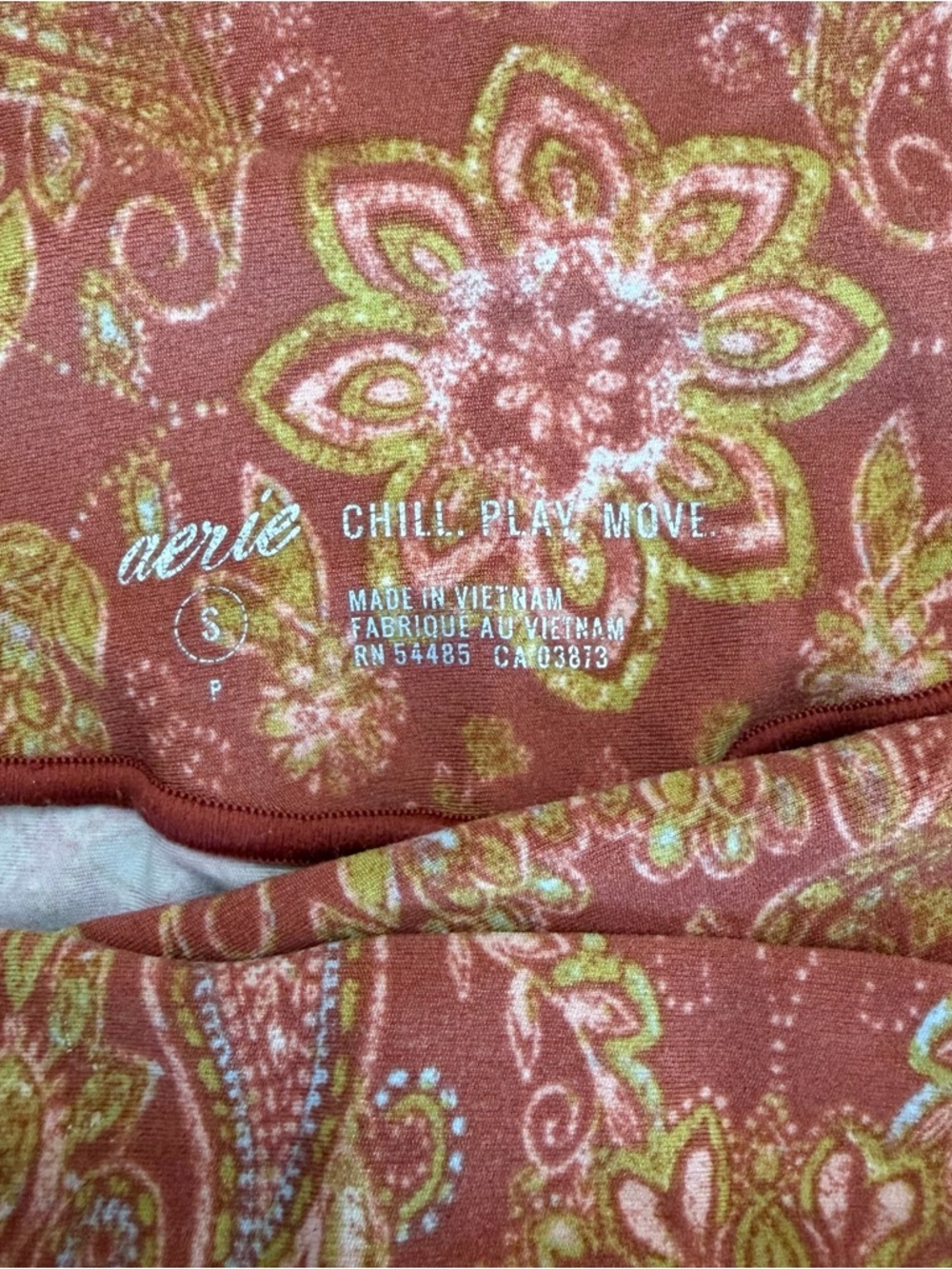 aerie Women’s Paisley Print Rust Red & Mustard Leggings - Picture 2 of 9